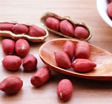 Harddwch Cnau daear mewn Bwyd Asiaidd